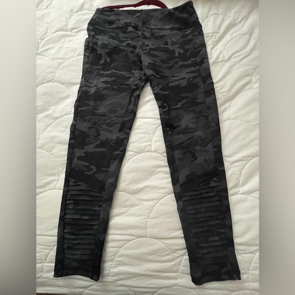 Cvg camo moto leggings